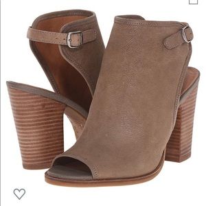 Lucky Brand Lisza leather open toe bootie - 9.5